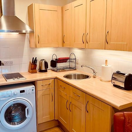 Royal Mile Apt, Just 1 Min From Edinburgh Castle! ภายนอก รูปภาพ