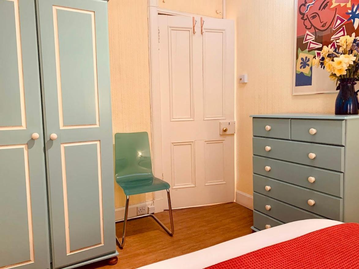 Royal Mile Apt, Just 1 Min From Edinburgh Castle! ภายนอก รูปภาพ