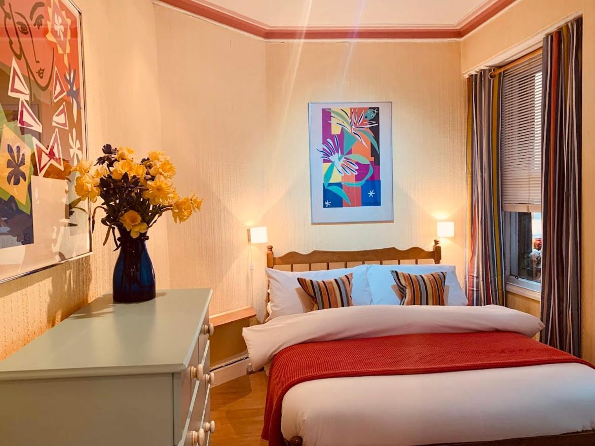 Royal Mile Apt, Just 1 Min From Edinburgh Castle! ภายนอก รูปภาพ